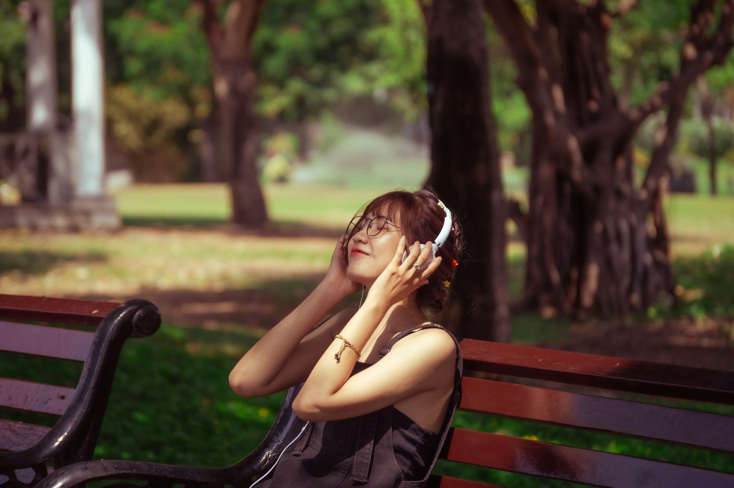 Translating Unexpected Global Stories into Original Melodies