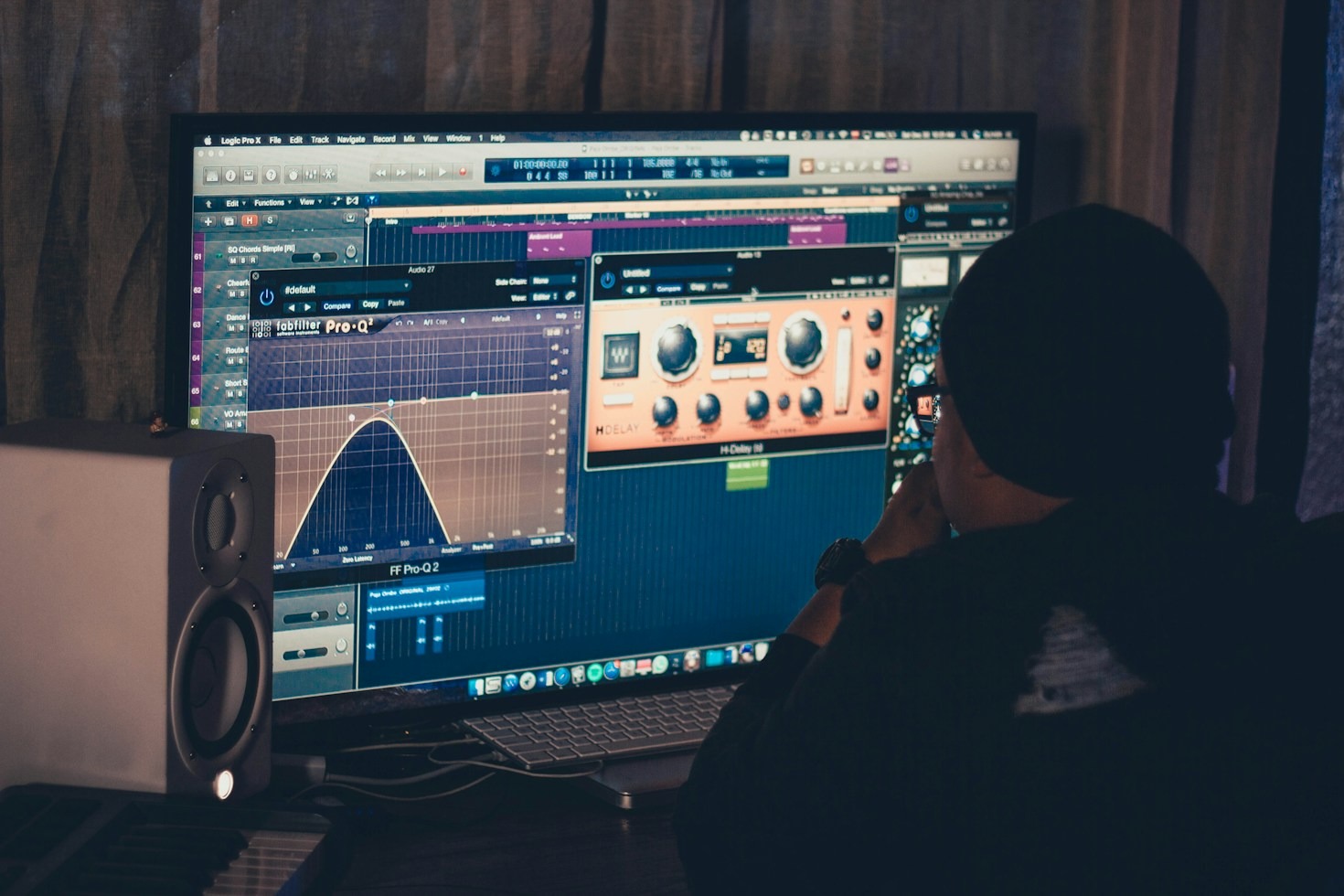Exploring Extraordinary Places Through Songwriting and Sound